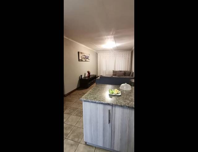 2 BEDROOM APARTMENT FOR SALE IN HECTORTON